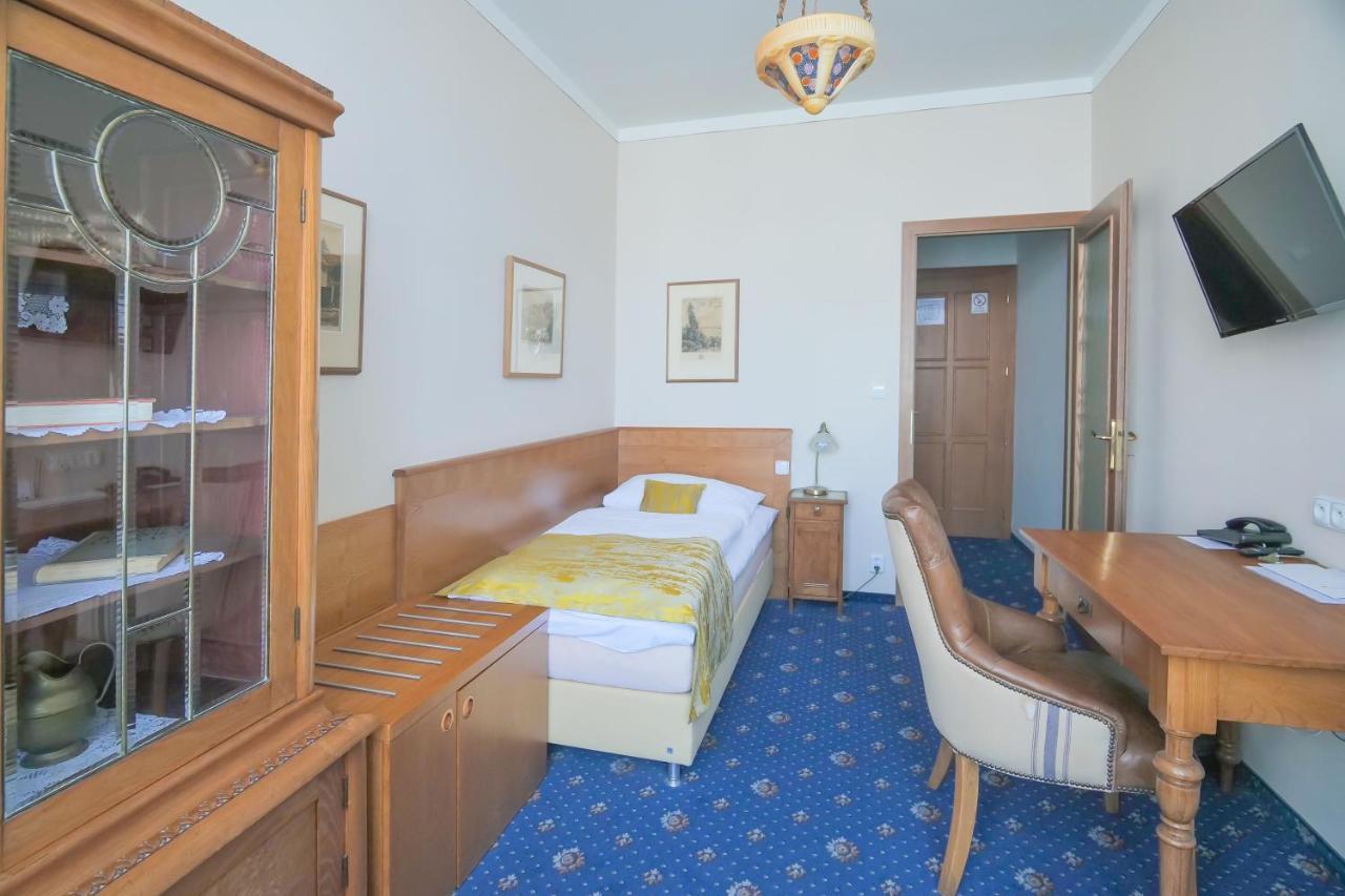 Hotel Zlatá Hvězda Litomyšl Exterior foto